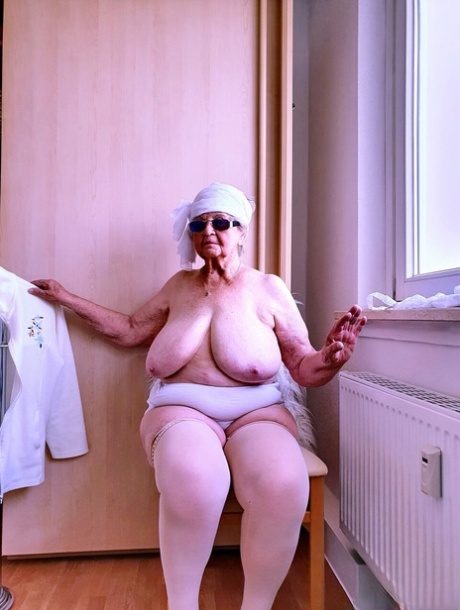 grand-mère épaisse meilleur art image