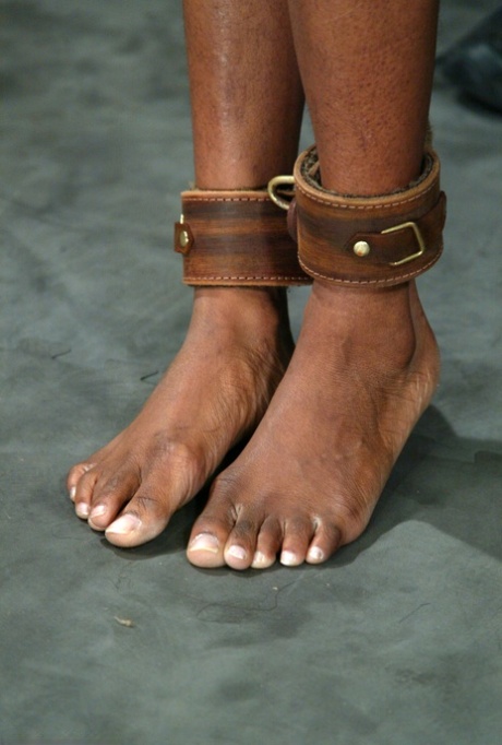 ebony bdsm free photos