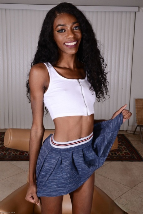 Chanel Skye model img
