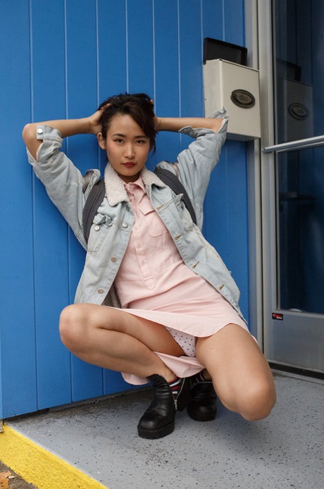 asian girlfriend hd pictures