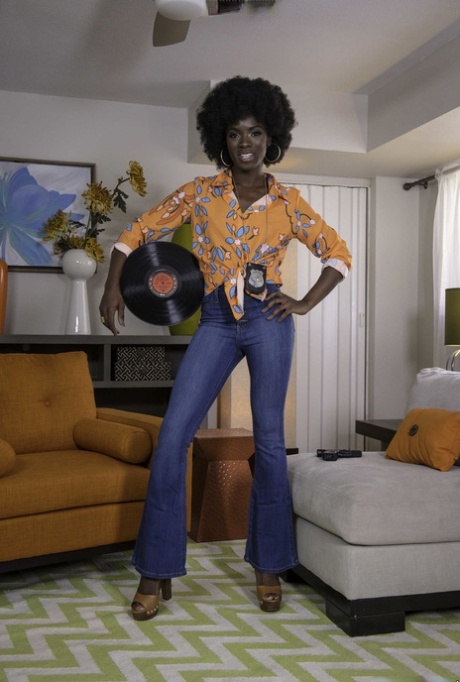 tall ebony beautiful naked img