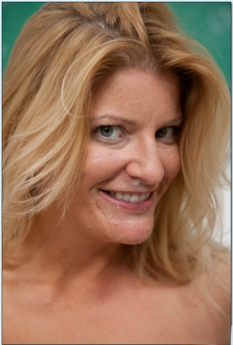 mature face nude images